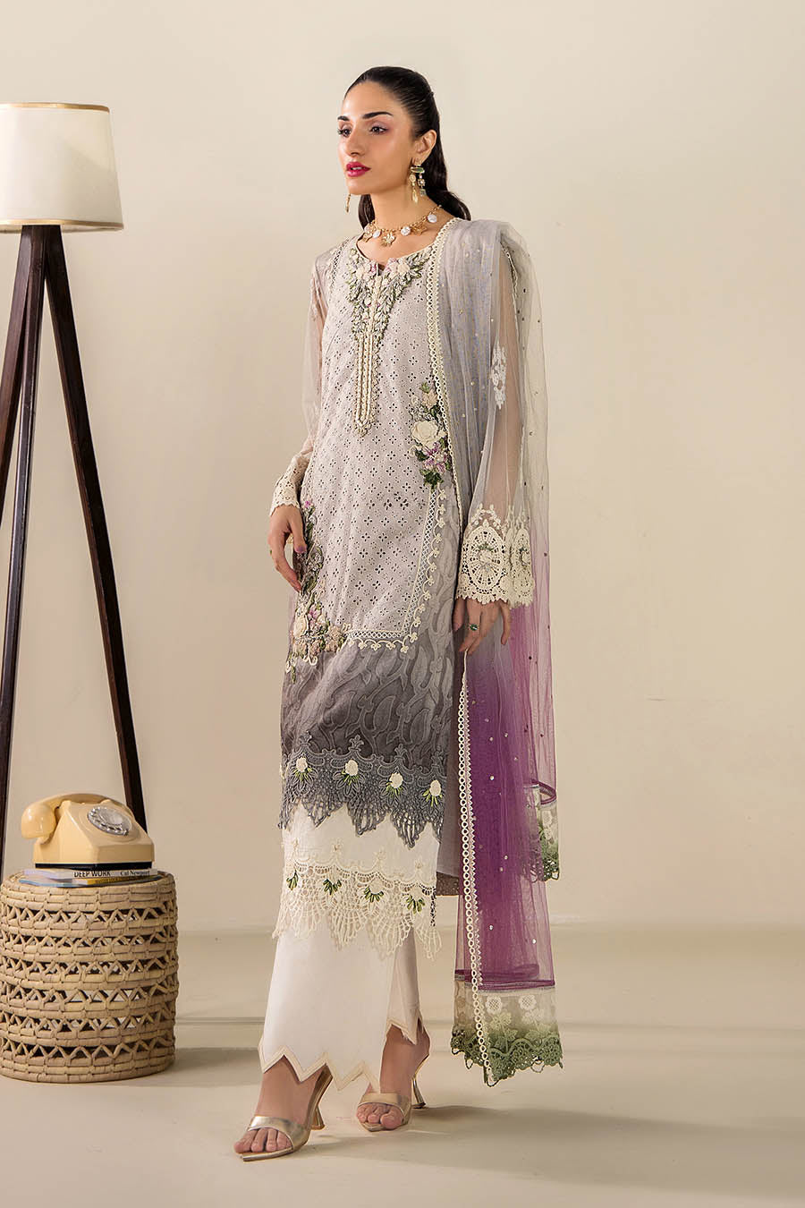F-200 Pakistani women's formal outfit by Khuda Baksh - view 17